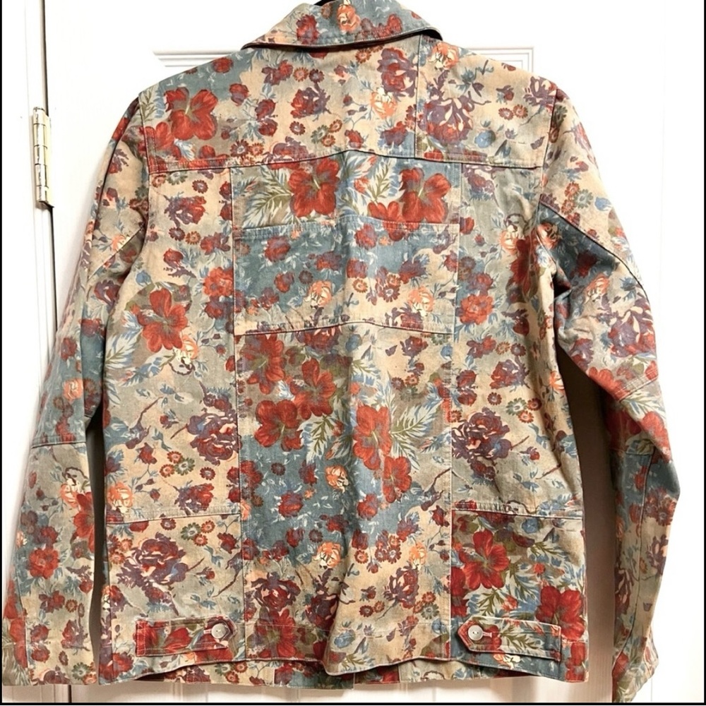 Coldwater Creek Denim Shirt Jacket M | Dusty-Floral motif | Lagenlook - Picture 3 of 5